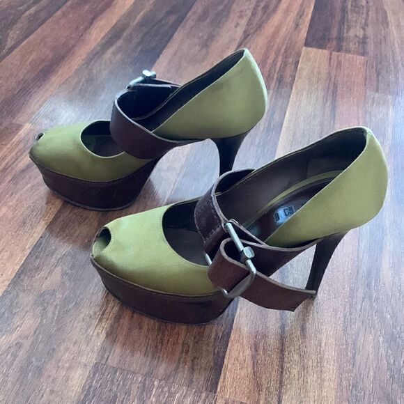 Marni Platform Mary Jane Peep Toe Heels - Picture 2 of 9